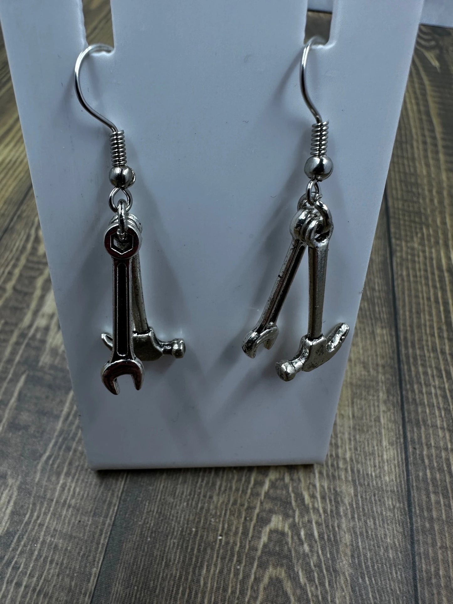 hammer and spanner ear ring - krawlergrips