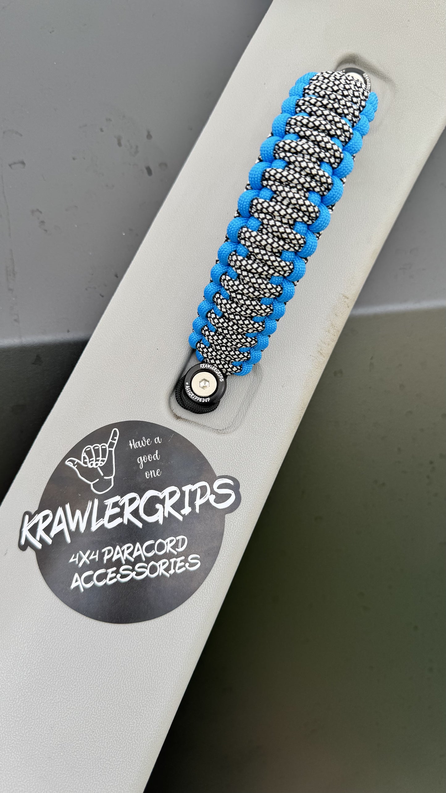 Krawlergrips Silver Diamonds Colonial Blue Paracord Grab Handle