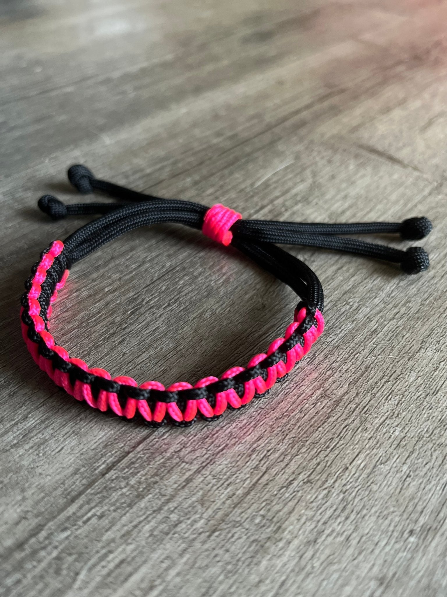 Friendship on sale paracord bracelet