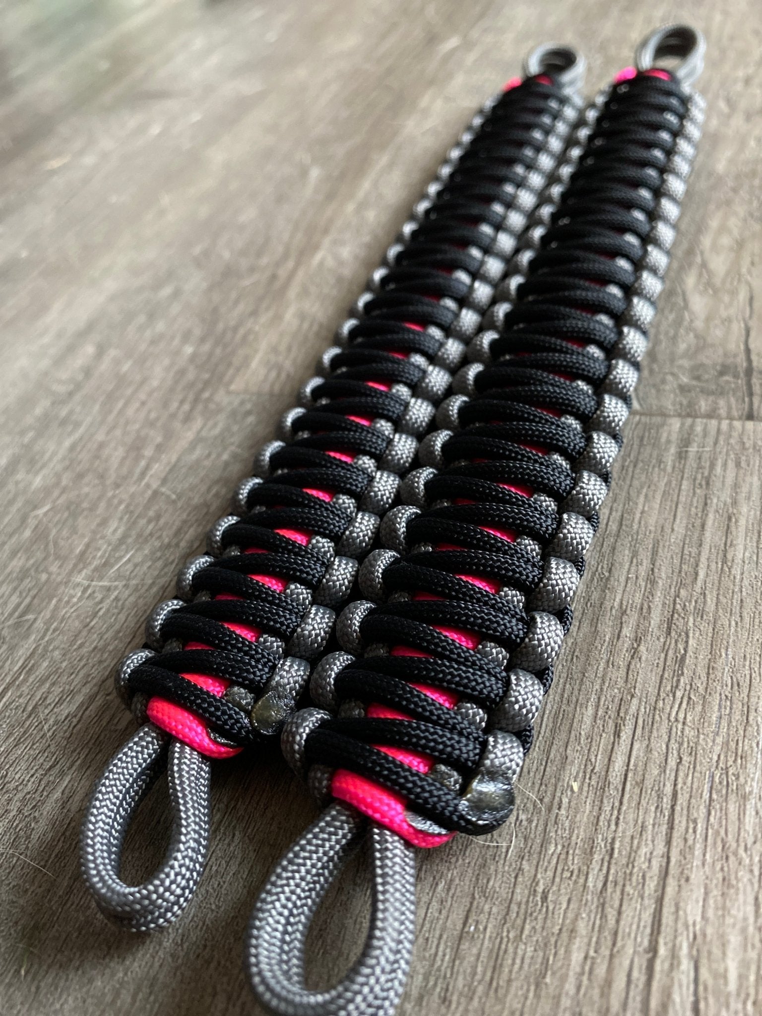 Krawler Grips Grey Neon Pink Black Paracord - Krawlergrips