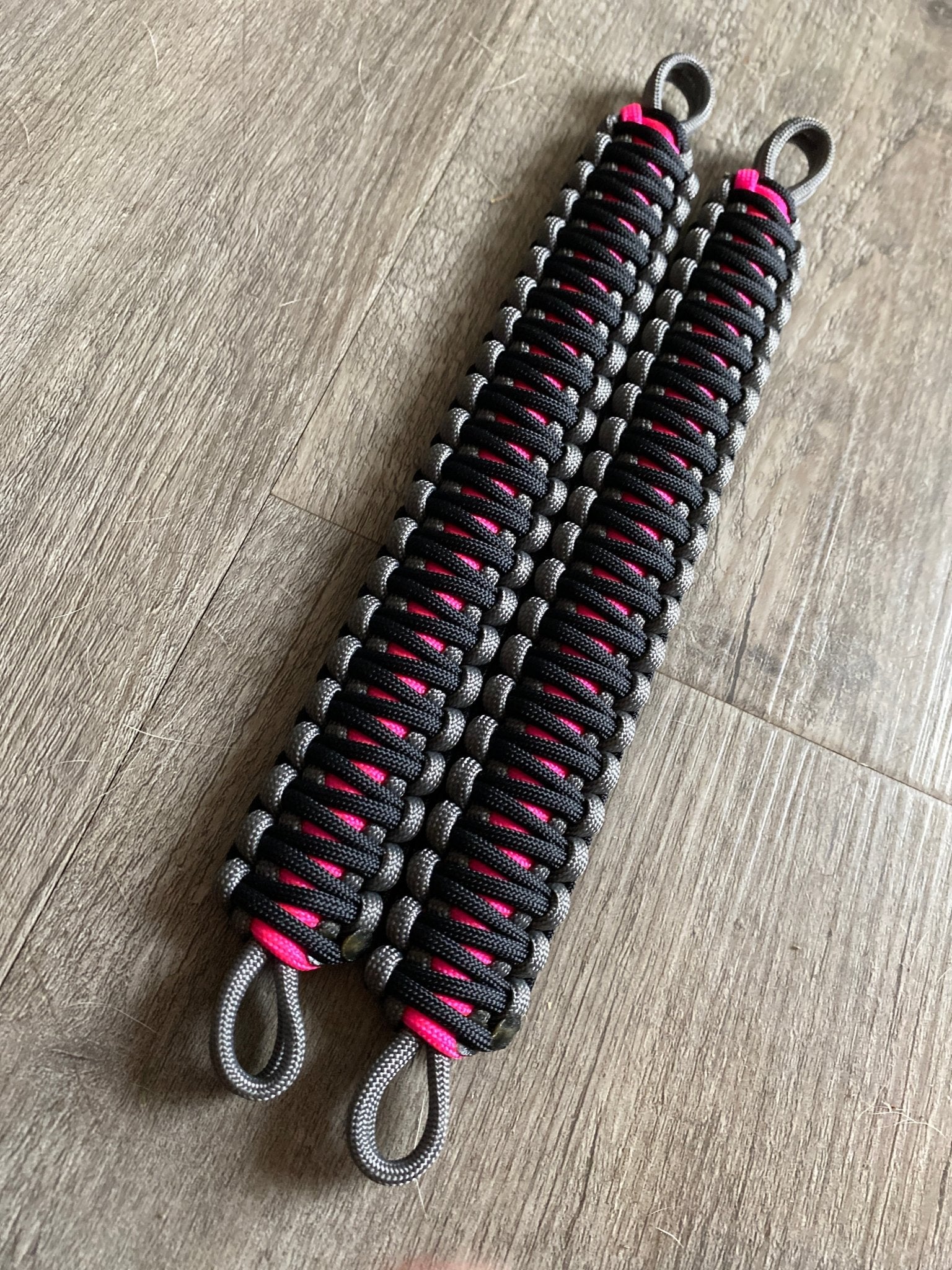 Krawler Grips Grey Neon Pink Black Paracord - Krawlergrips